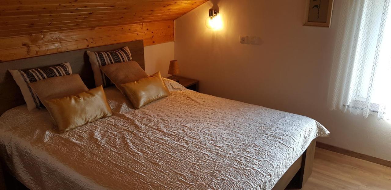 Holiday House Vilana Puconci Екстер'єр фото